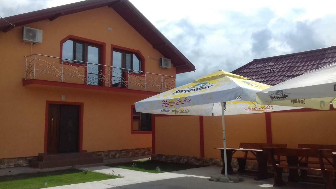 Pensiunea Cosmin Corbu  Exterior foto
